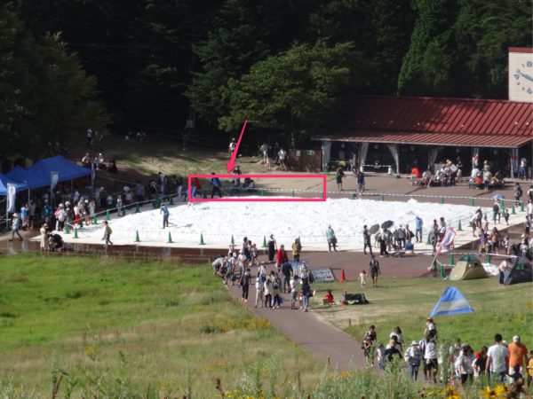 六甲山カンツリーハウス　真夏の雪祭り　宝さがしゲーム